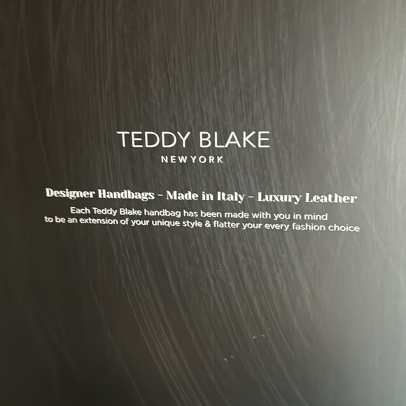 Teddy Blake GUC Small Alice Tote with wristlet Camel Color - Picture 3 of 15